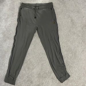 Men’s joggers